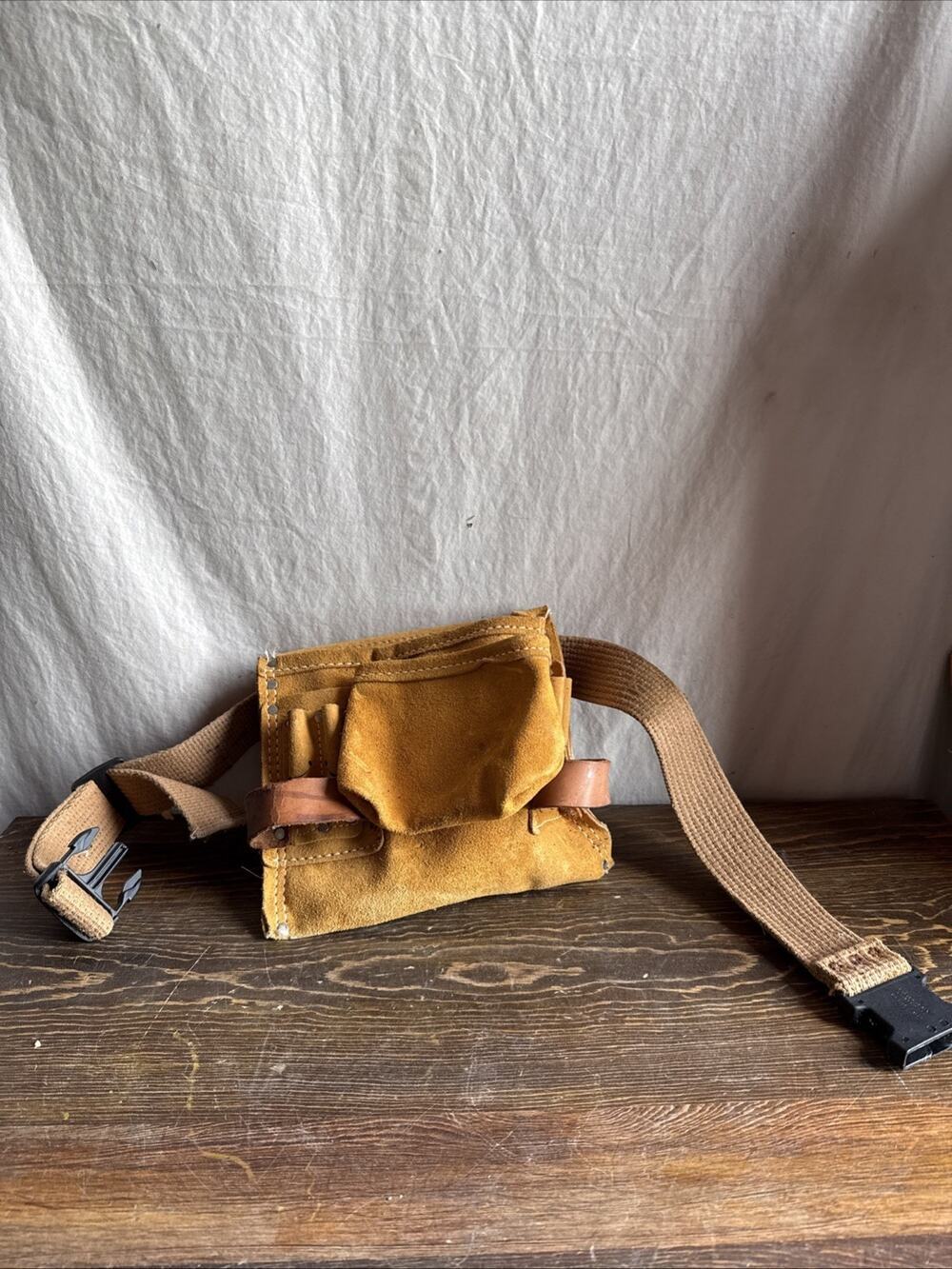 Nicholas Heavy Suede Top Grain Cowhide No 82303P Tool Bag